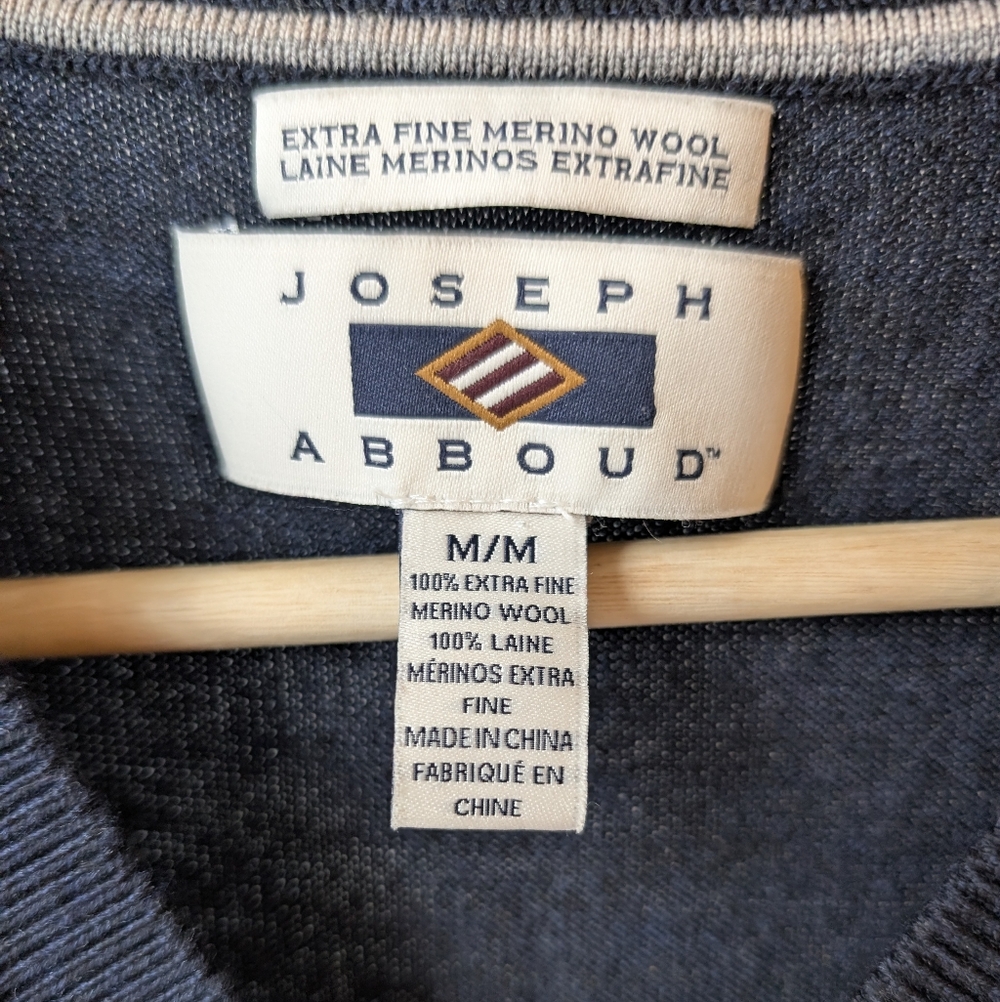 Merino Wool Navy Sweater Vest Size Medium Preppy Teacher Dark Academia - Picture 3 of 4